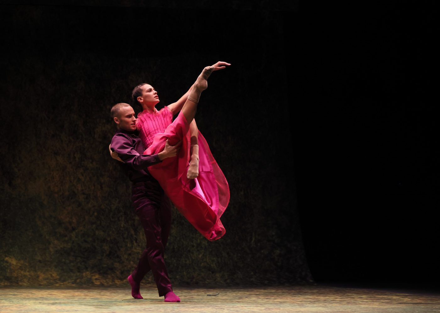 Tanzszene aus dem Ballett Aschenbrödel